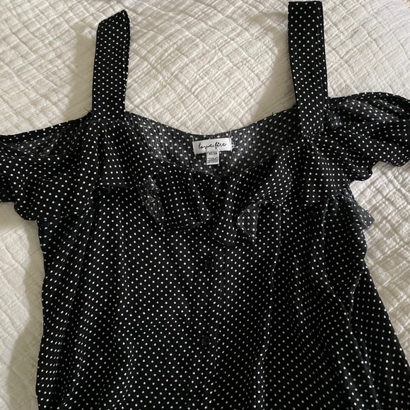 Polka dot off the shoulder tank - Picture 2 of 2